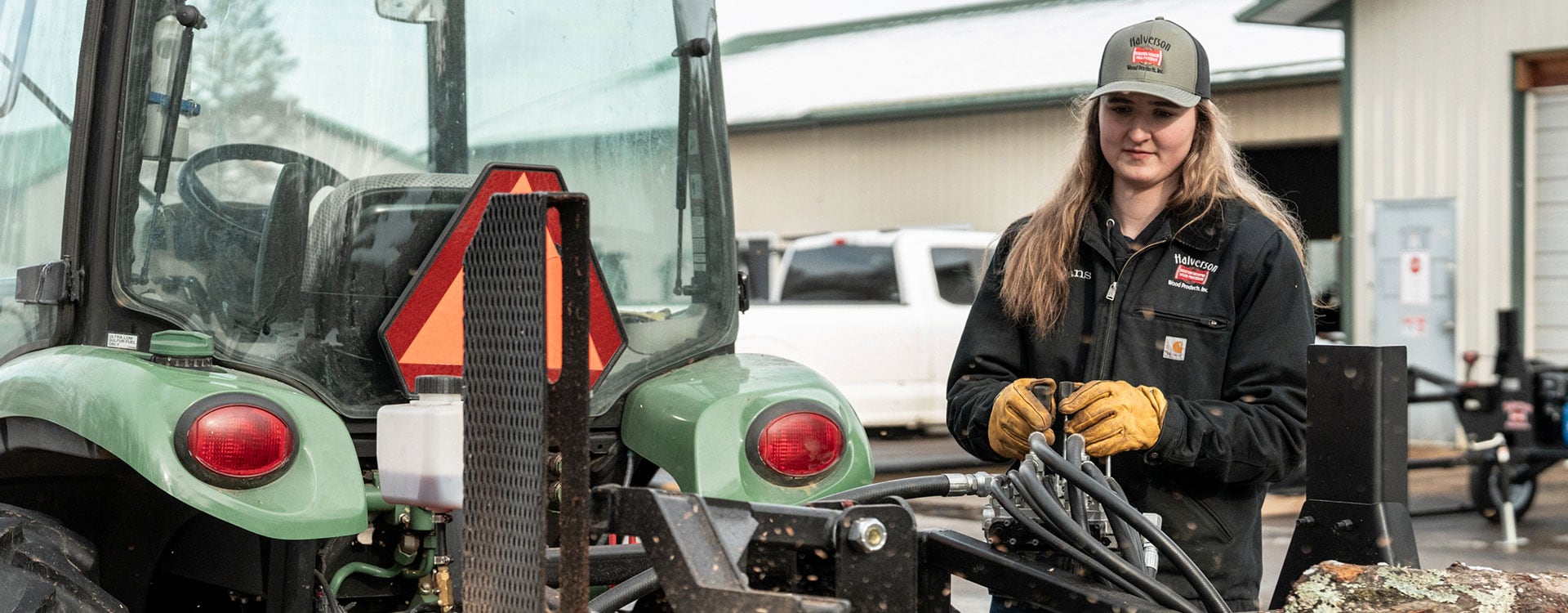 halverson worker using point hitch